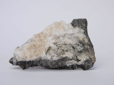 Harmotom, kalcit - důl KHB (Rožná I), 20. patro, Dolní Rožínka